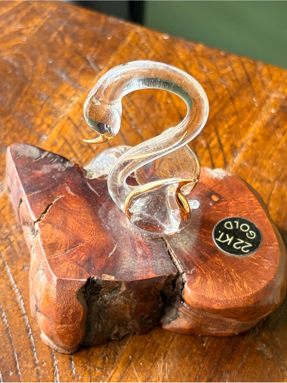 Vintage Clear Glass Swan Sculpture with Gold Accent on Wood Bark Base 22kt. Gold - Picture 2 of 7